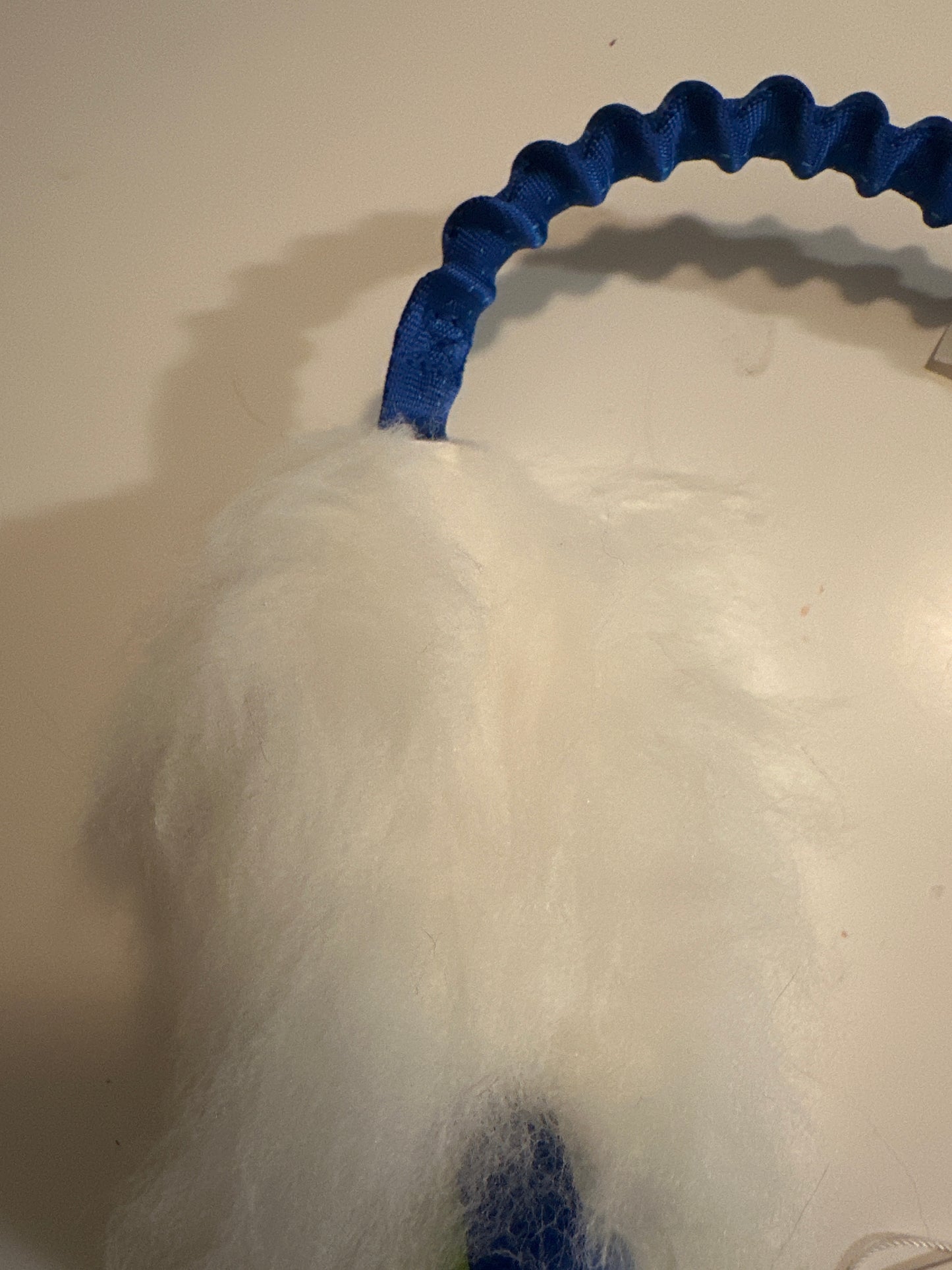 Doggie-zen Bungee Sheepskin Tug Small with amazing Squeaker Ball