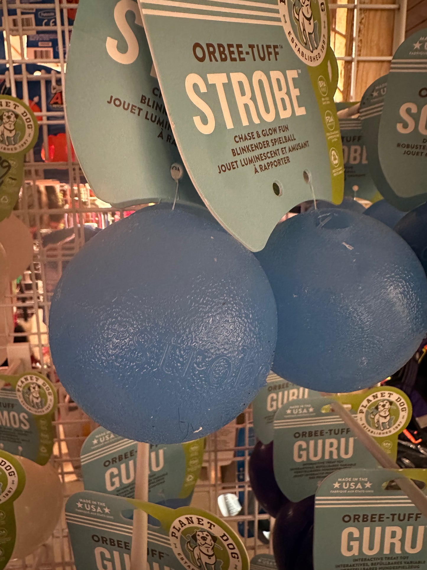 Planet Dog - Orbee-Tuff LED Strobe Ball